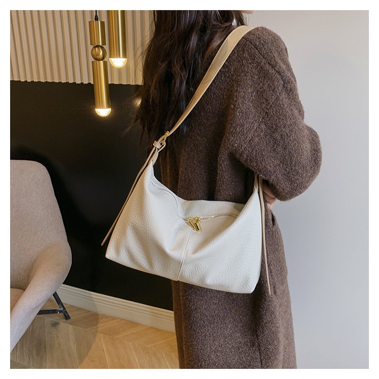 Polyester Zipper Spliced Single-Shoulder Crossbody Underarm Bag - Image 2