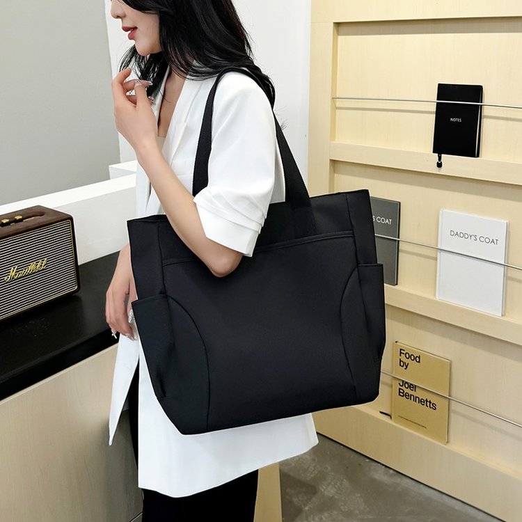Red Brown Composite Fabric Tote Bag with Zipper and Stitching Detail - Image 4