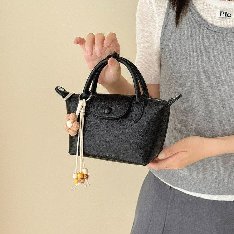 Women's American Retro Shoulder Bag with Magnetic Closure - Image 3