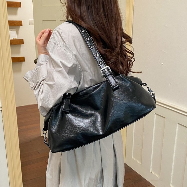 Women's Bowling Bag with Zip Closure - Fall 2026 - One Size - Image 2
