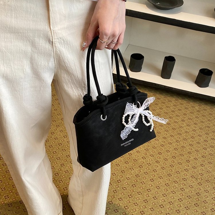 Women's One-Shoulder Tote Bag with Zip Clasp Closure - Fall 2026 - Image 4